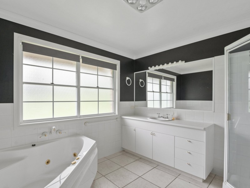 13 Kurrajong Road, Rosenthal Heights QLD 4370