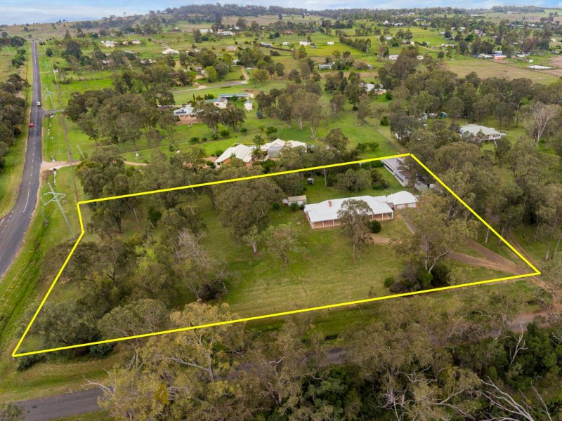 13 Kurrajong Road, Rosenthal Heights QLD 4370