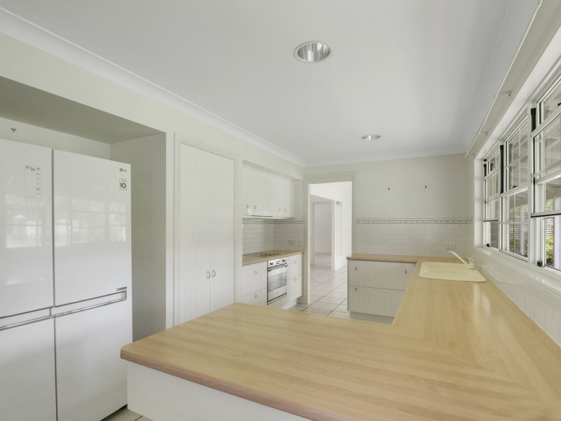 13 Kurrajong Road, Rosenthal Heights QLD 4370