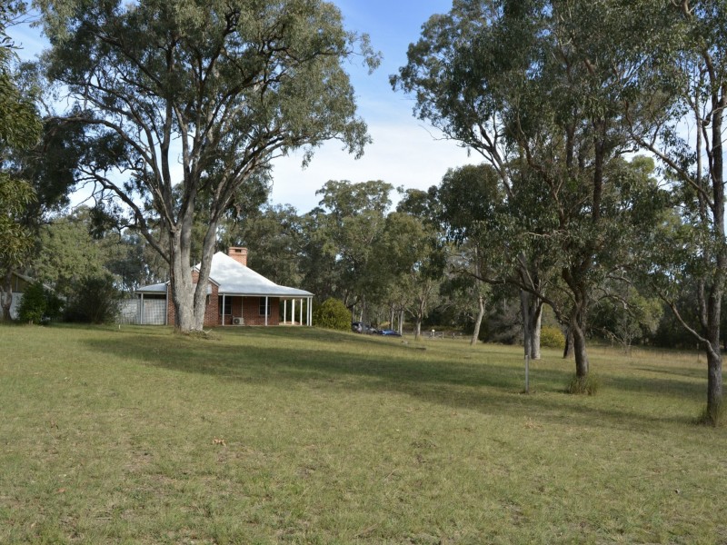 13 Kurrajong Road, Rosenthal Heights QLD 4370