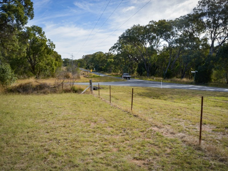 13 Kurrajong Road, Rosenthal Heights QLD 4370