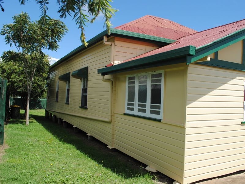 29 Wallace Street, Warwick QLD 4370