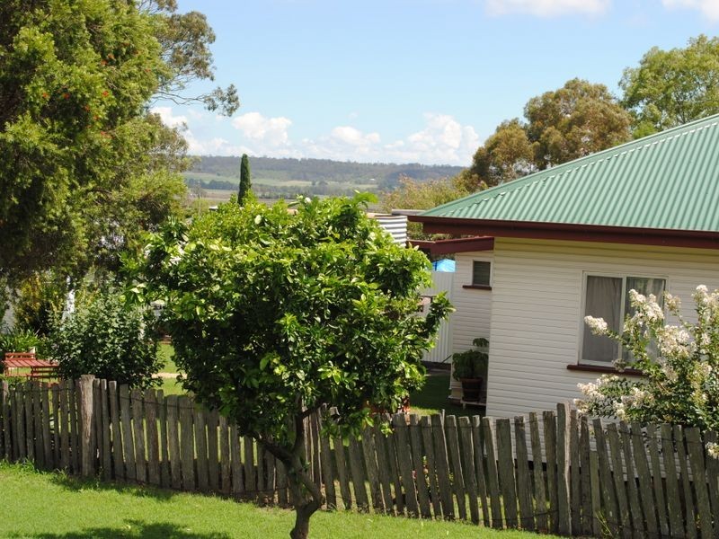 29 Wallace Street, Warwick QLD 4370