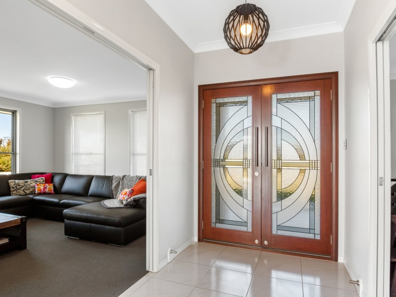 32 Derain Drive, Sladevale QLD 4370