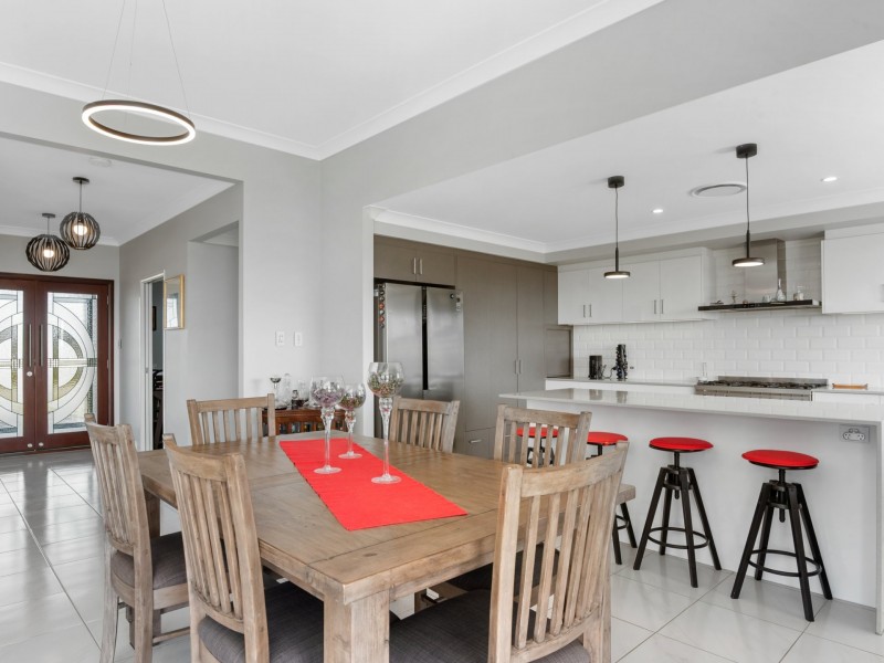 32 Derain Drive, Sladevale QLD 4370