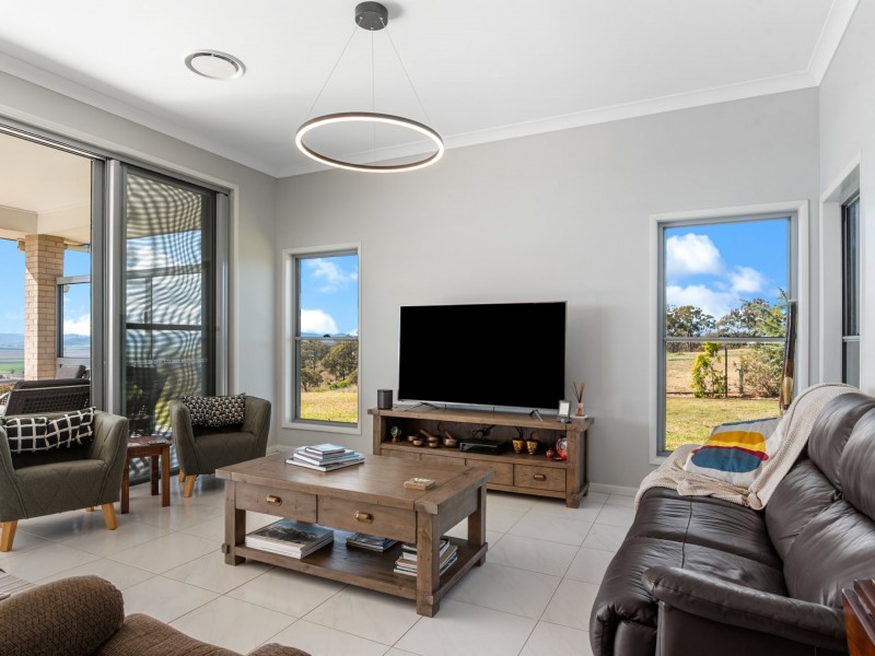 32 Derain Drive, Sladevale QLD 4370