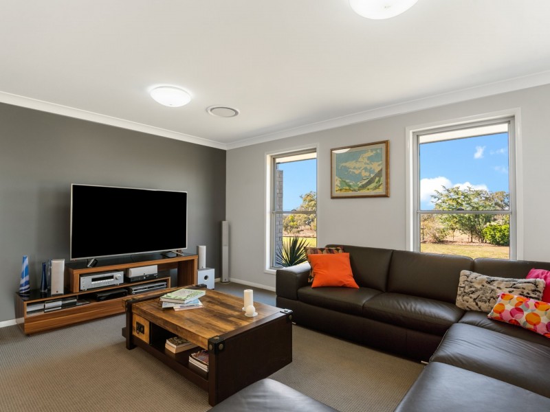 32 Derain Drive, Sladevale QLD 4370