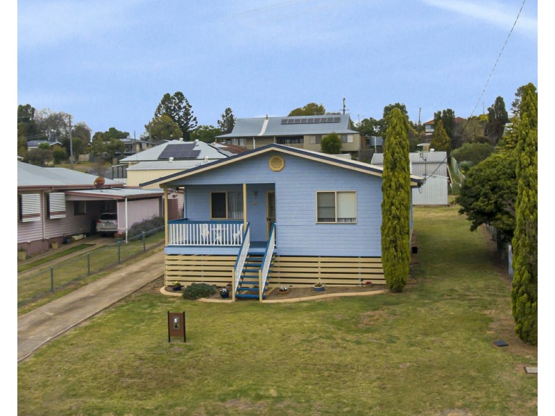 2A Braemar Street, Warwick QLD 4370