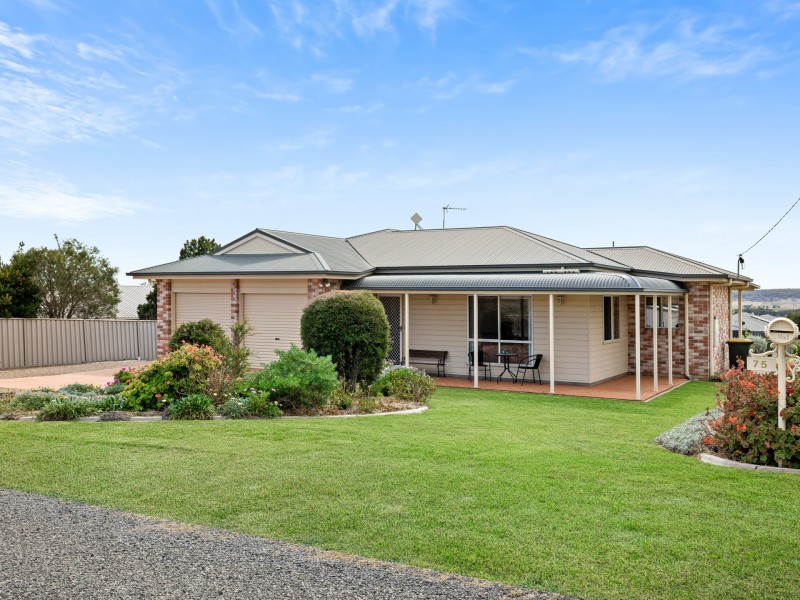 75 Warner Street, Rosenthal Heights QLD 4370