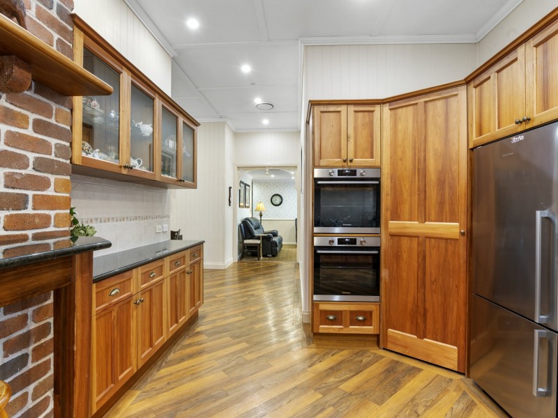 121 Dragon Street, Warwick QLD 4370