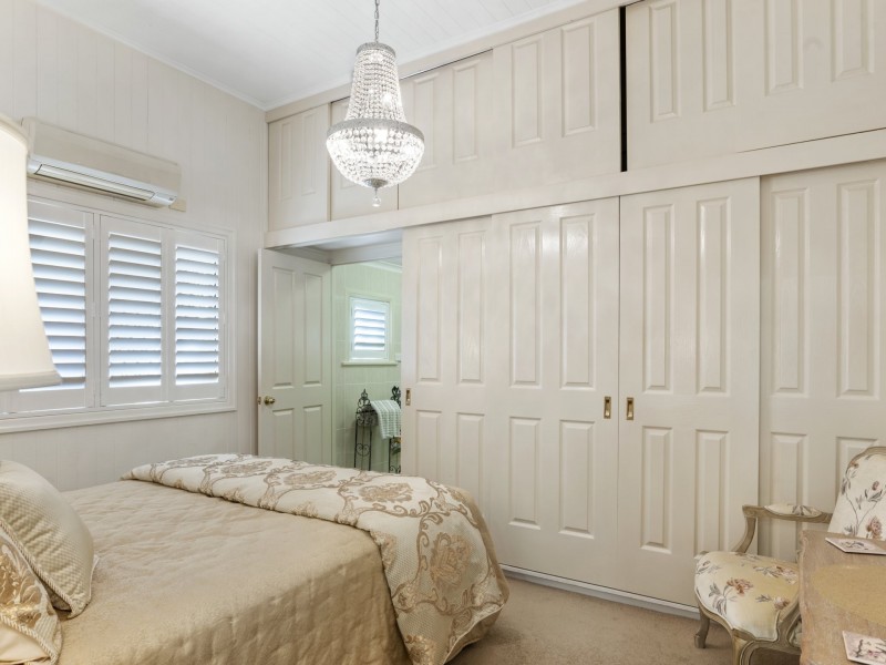 121 Dragon Street, Warwick QLD 4370