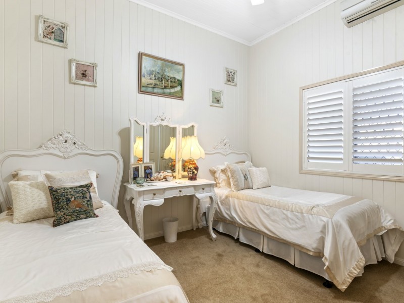 121 Dragon Street, Warwick QLD 4370