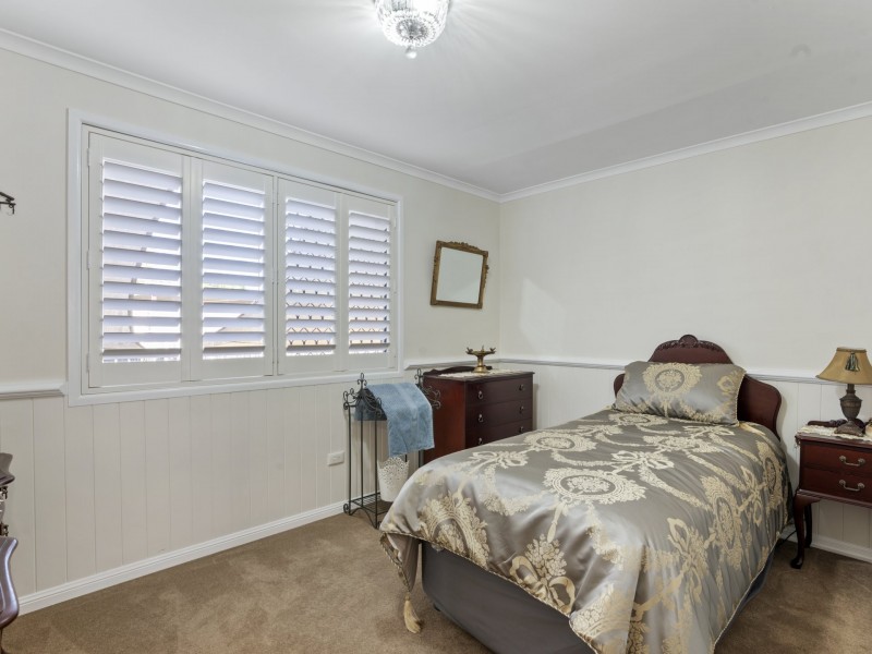 121 Dragon Street, Warwick QLD 4370