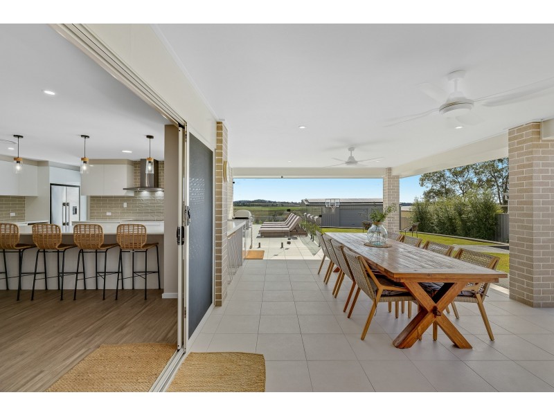 62 Doncaster Drive, Rosenthal Heights QLD 4370