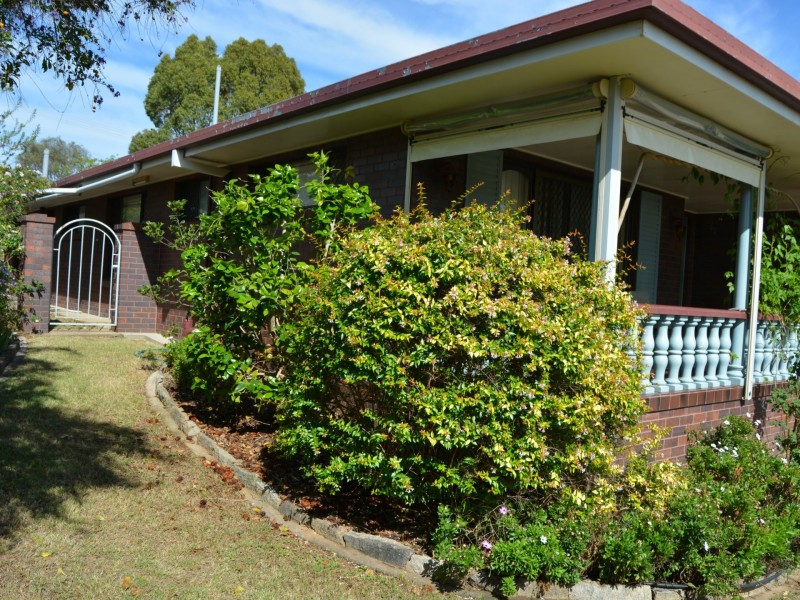 17 Redgwell Street, Warwick QLD 4370