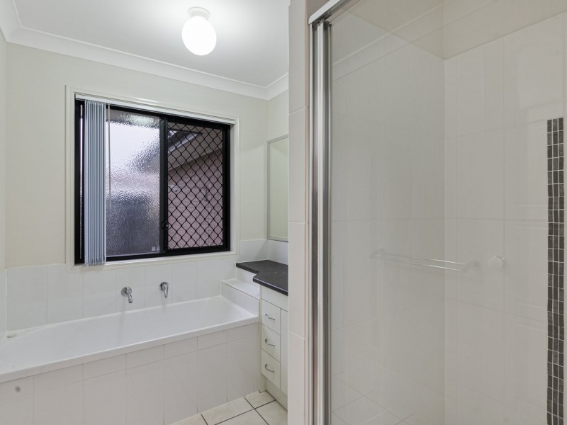 1/2 Sharon Drive, Rosenthal Heights QLD 4370