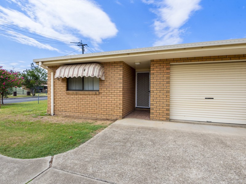 Unit 1/11 Barth Street, Warwick QLD 4370