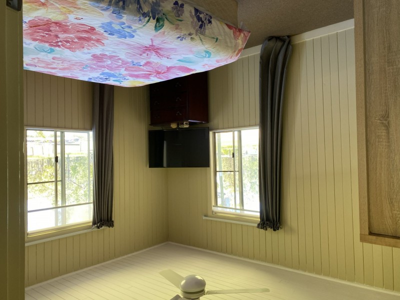 99 Barron Street, Hendon QLD 4362