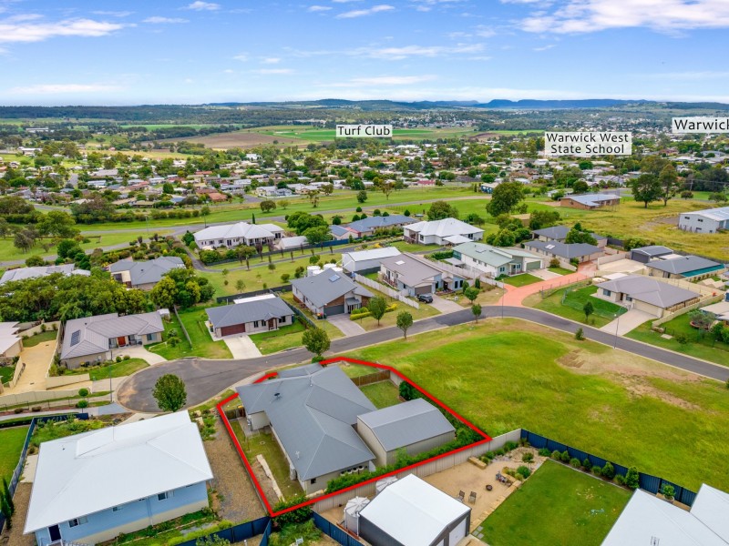 5 Lookout Place, Rosenthal Heights QLD 4370