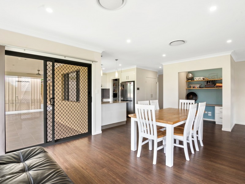 5 Lookout Place, Rosenthal Heights QLD 4370