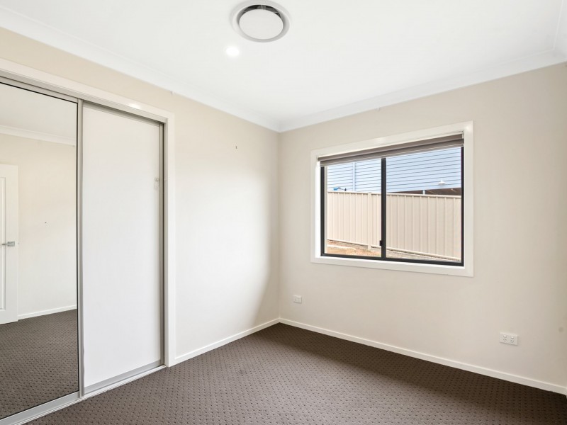 5 Lookout Place, Rosenthal Heights QLD 4370