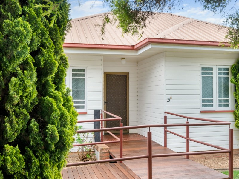 3A Locke Street, Warwick QLD 4370