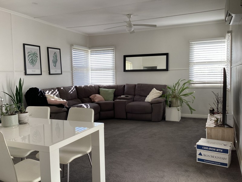1 Evans Crescent, Warwick QLD 4370