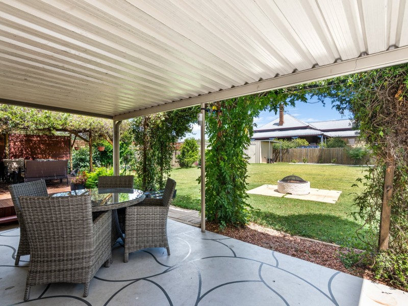 37 Lyons Street, Warwick QLD 4370