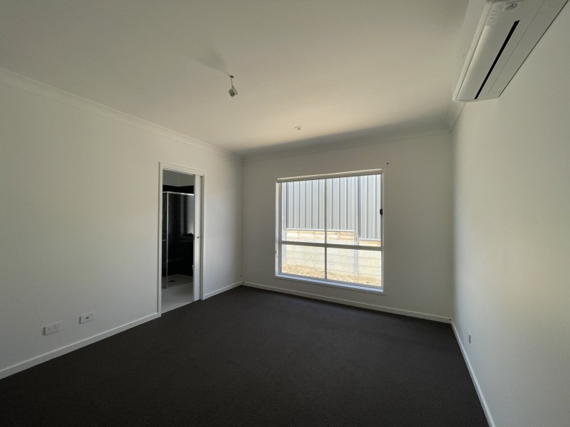 15 Pera Crescent, Warwick QLD 4370