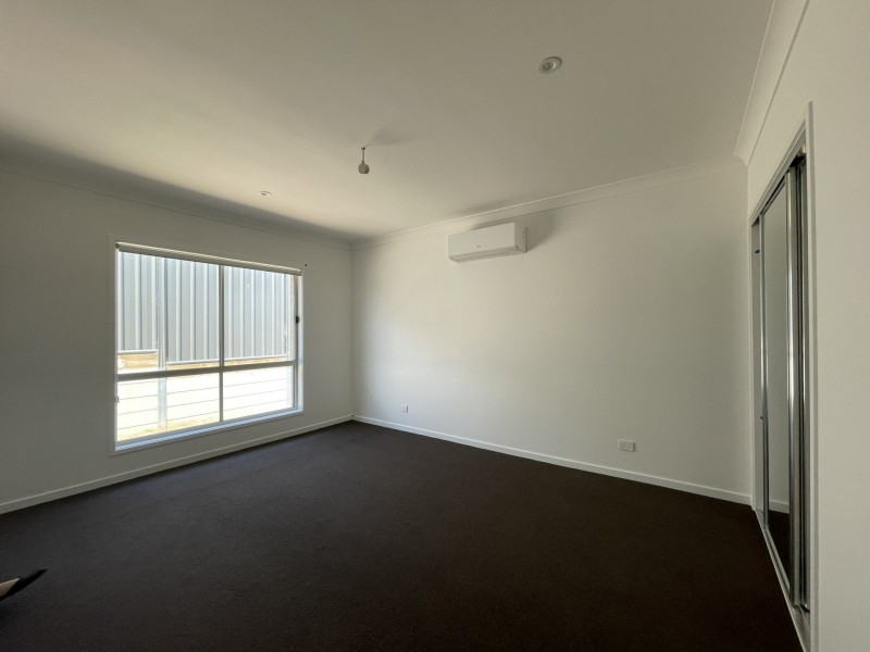 15 Pera Crescent, Warwick QLD 4370