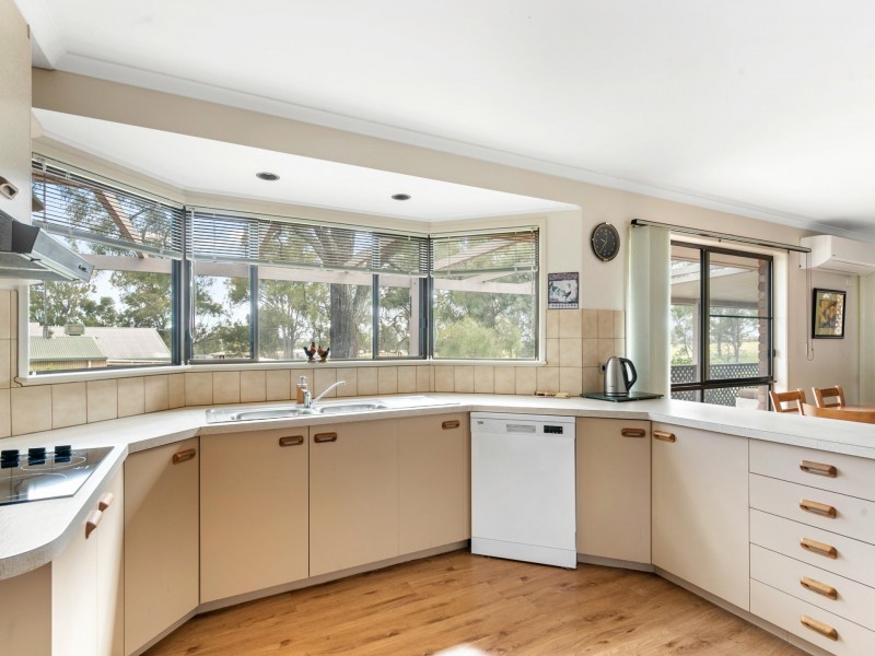 196 Lyndhurst Lane, Rosenthal Heights QLD 4370