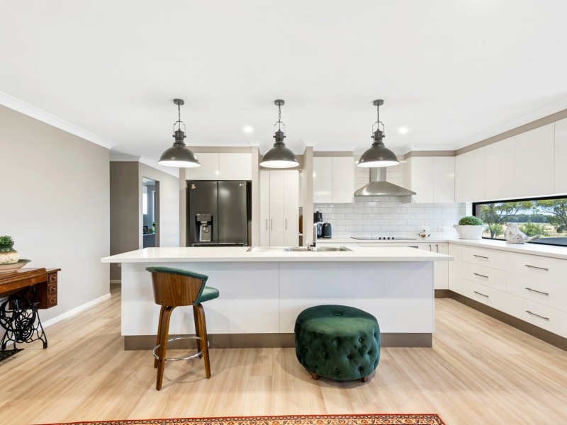 47 Doncaster Drive, Rosenthal Heights QLD 4370