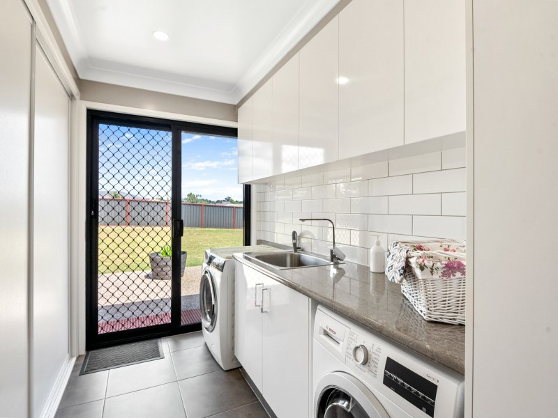 47 Doncaster Drive, Rosenthal Heights QLD 4370