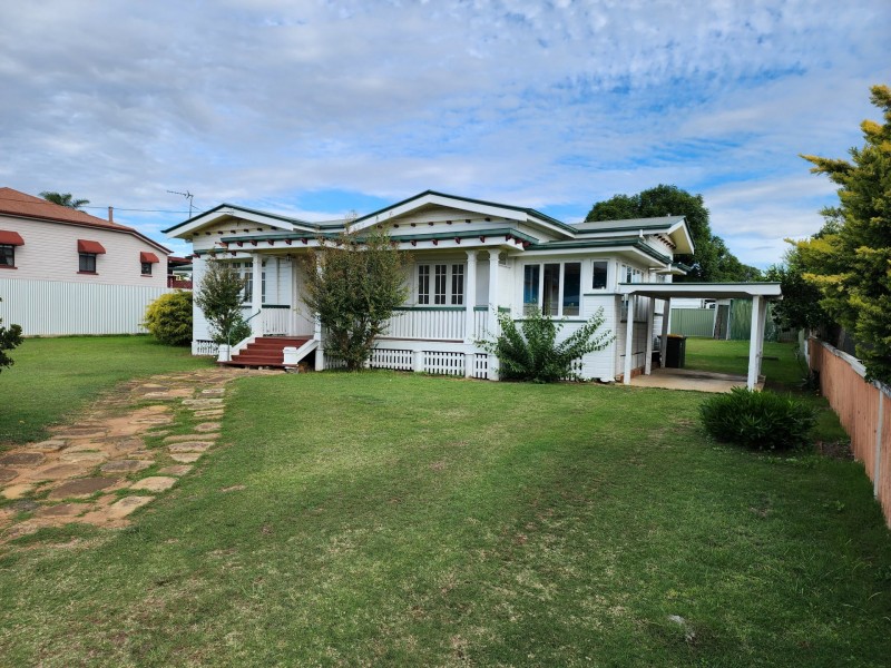 24 Albert Street, Warwick QLD 4370