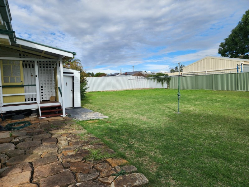24 Albert Street, Warwick QLD 4370