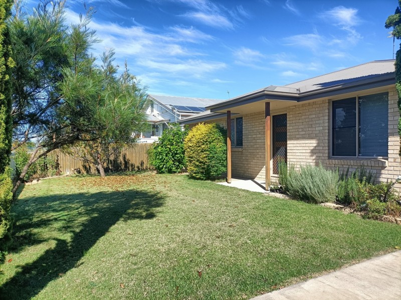 37 Lyons Street, Warwick QLD 4370