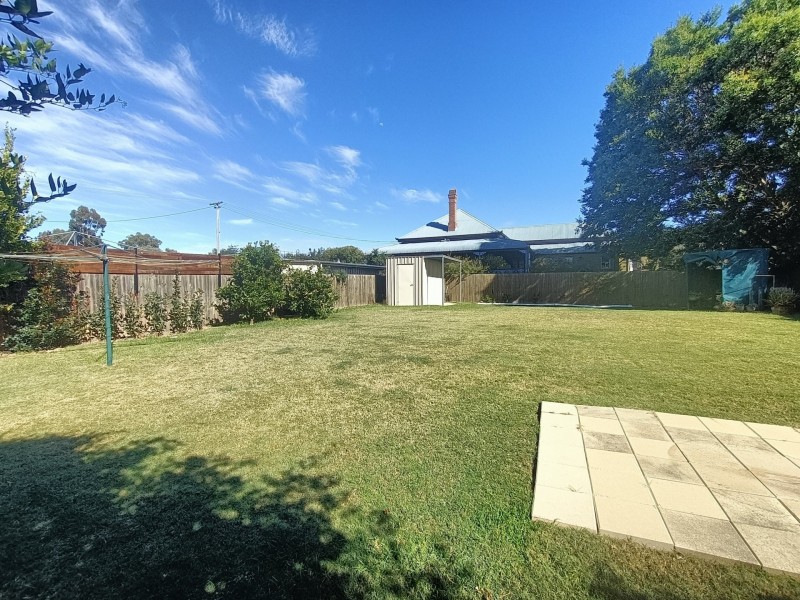 37 Lyons Street, Warwick QLD 4370