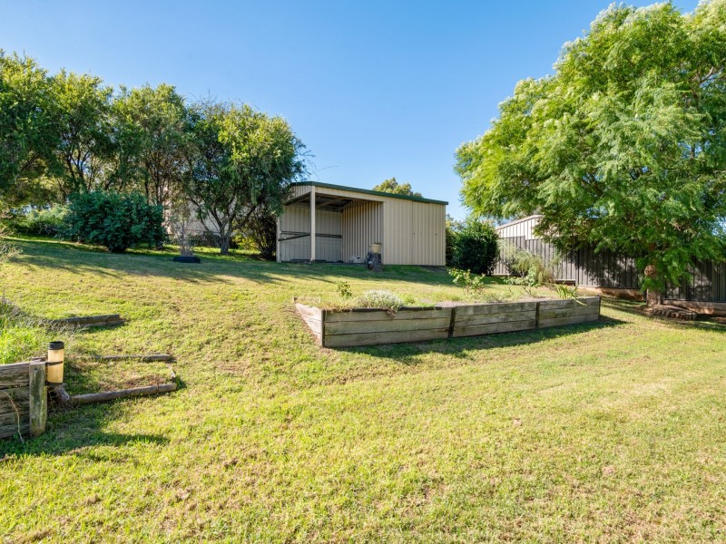 4 Daniel Drive, Warwick QLD 4370