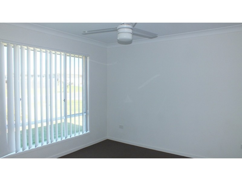 76 Maynes Street, Rosenthal Heights QLD 4370