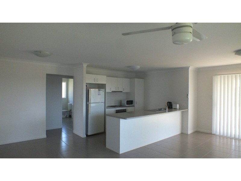 76 Maynes Street, Rosenthal Heights QLD 4370