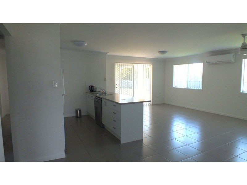 76 Maynes Street, Rosenthal Heights QLD 4370