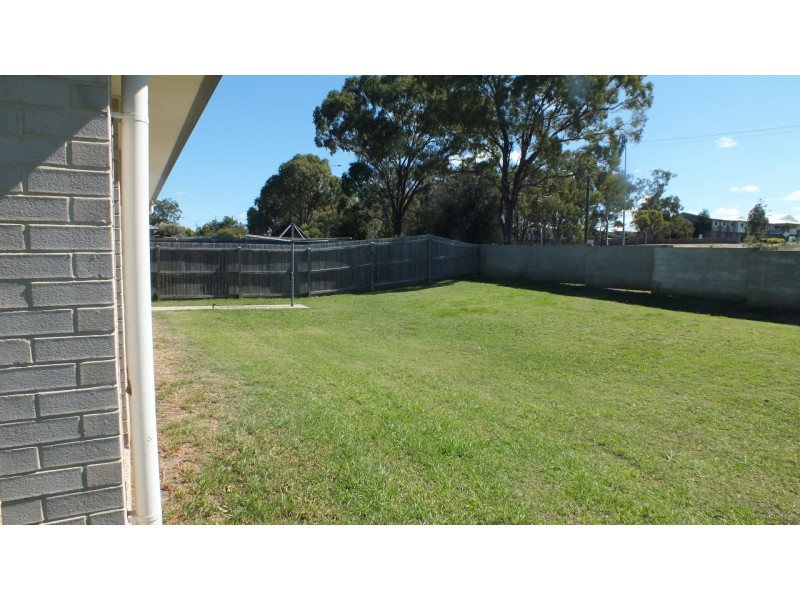 76 Maynes Street, Rosenthal Heights QLD 4370
