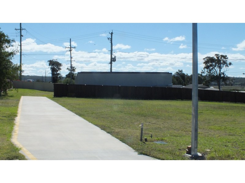 18 Miller Street, Rosenthal Heights QLD 4370