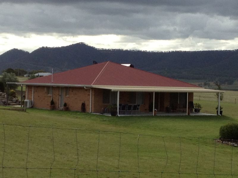 42 Potters Rd, Warwick QLD 4370