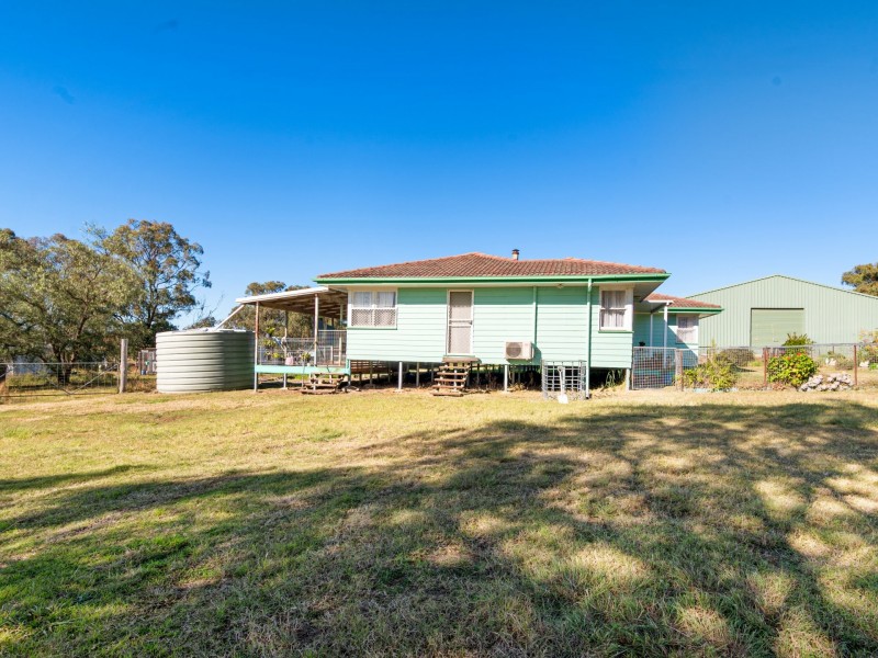 105 Ford Road, Rosenthal Heights QLD 4370