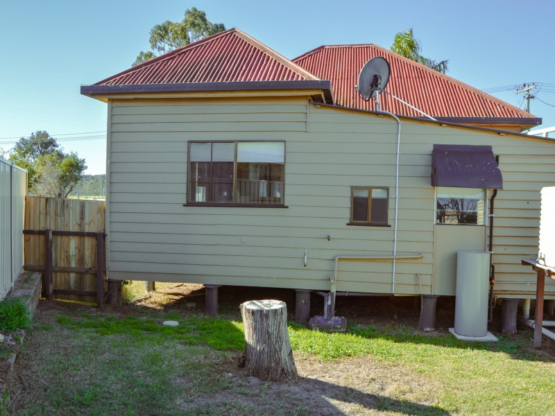 12 Alice Street, Warwick QLD 4370