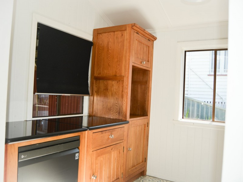 42 Furness Cresent, Warwick QLD 4370