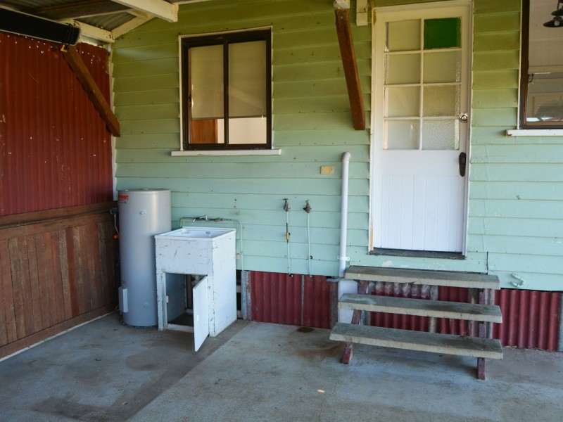 42 Furness Cresent, Warwick QLD 4370