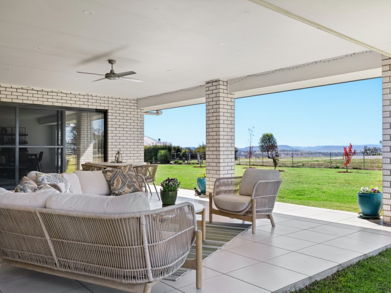 27 Amarina Avenue, Sladevale QLD 4370