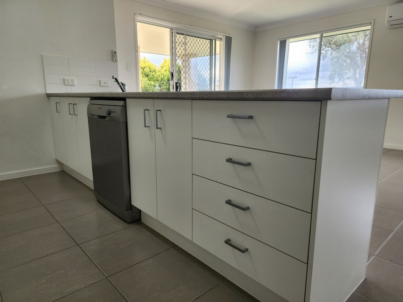 76 Maynes Street, Rosenthal Heights QLD 4370